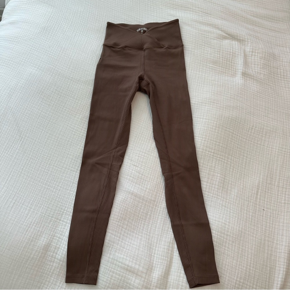 YEAR OF OURS LEGGING - LIKE NEW